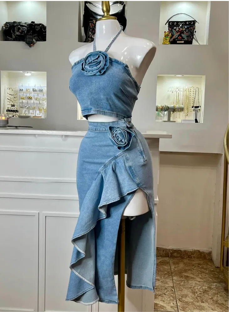 vestido corto denim flor pecho