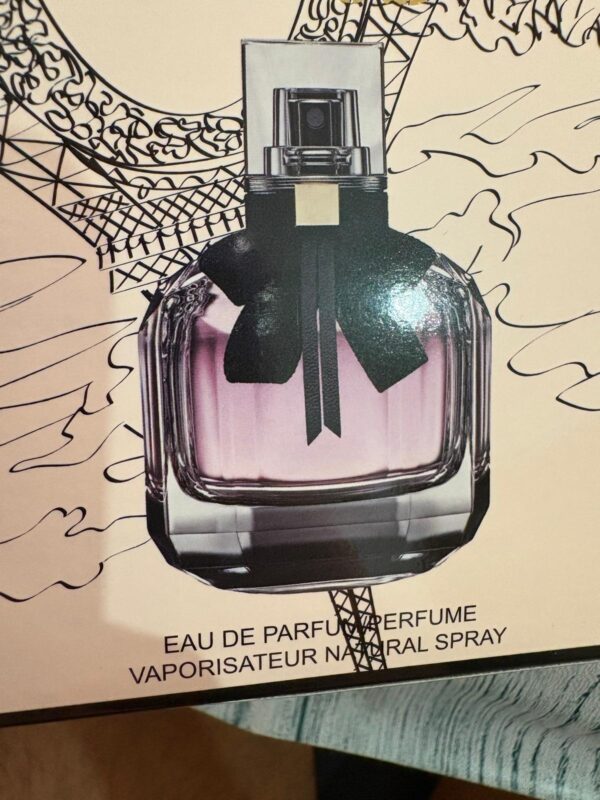 perfume exotique ( mon paris) 2 pcs de 60 ml.